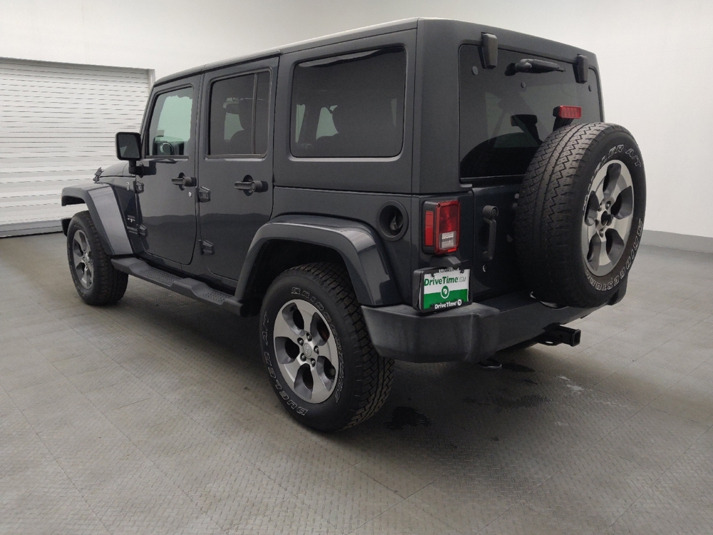 2017 Jeep Wrangler Unlimited Sahara - Photo 4