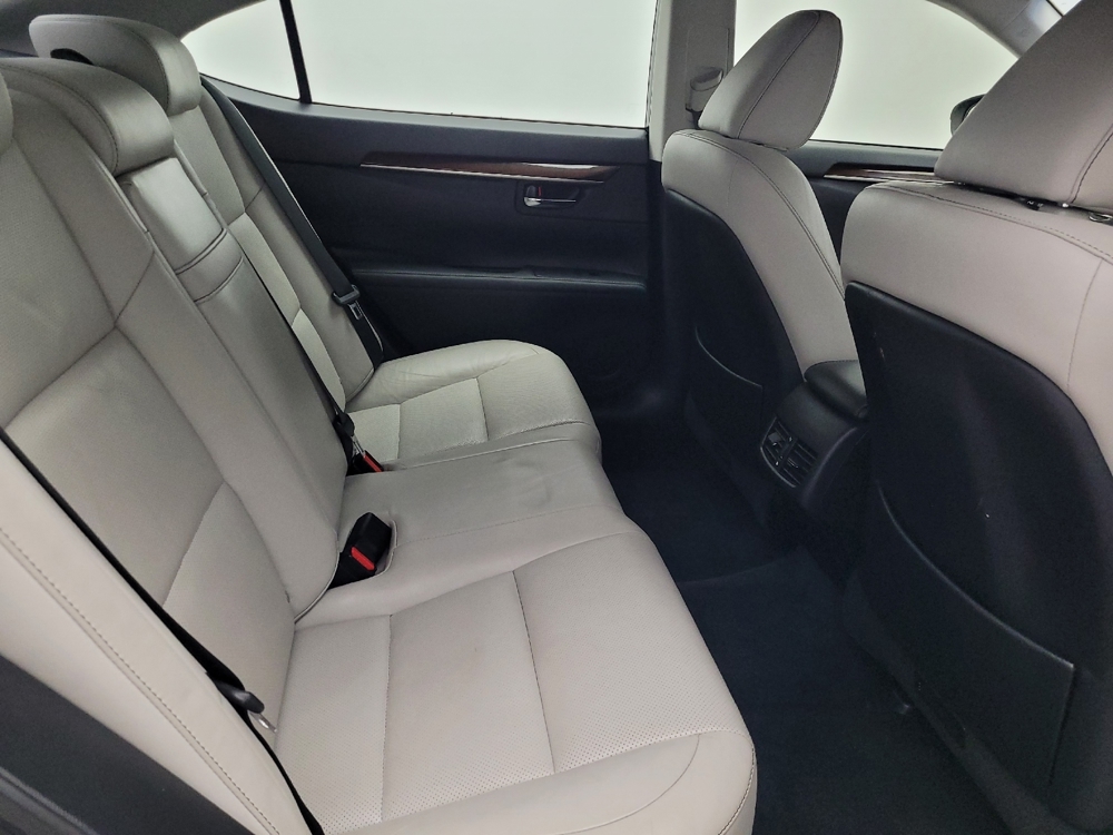 2015 Lexus ES 350 - Photo 15
