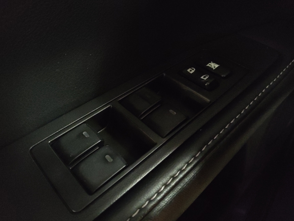2015 Lexus ES 350 - Photo 21