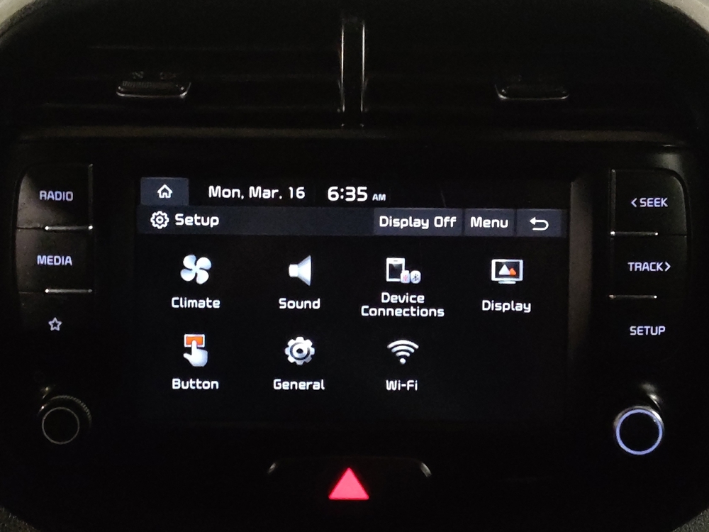 2023 Kia Soul LX - Photo 19