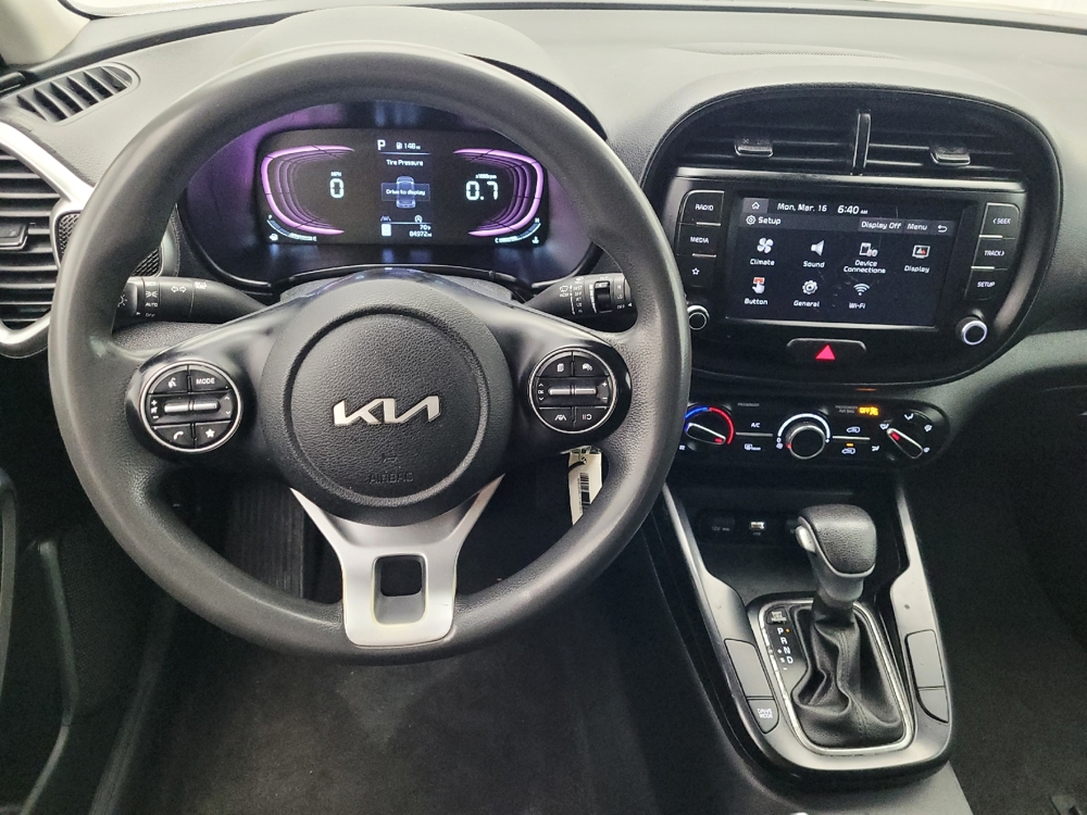 2023 Kia Soul LX - Photo 17