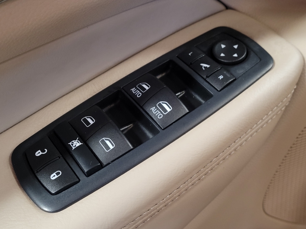 2016 Jeep Grand Cherokee Overland - Photo 21