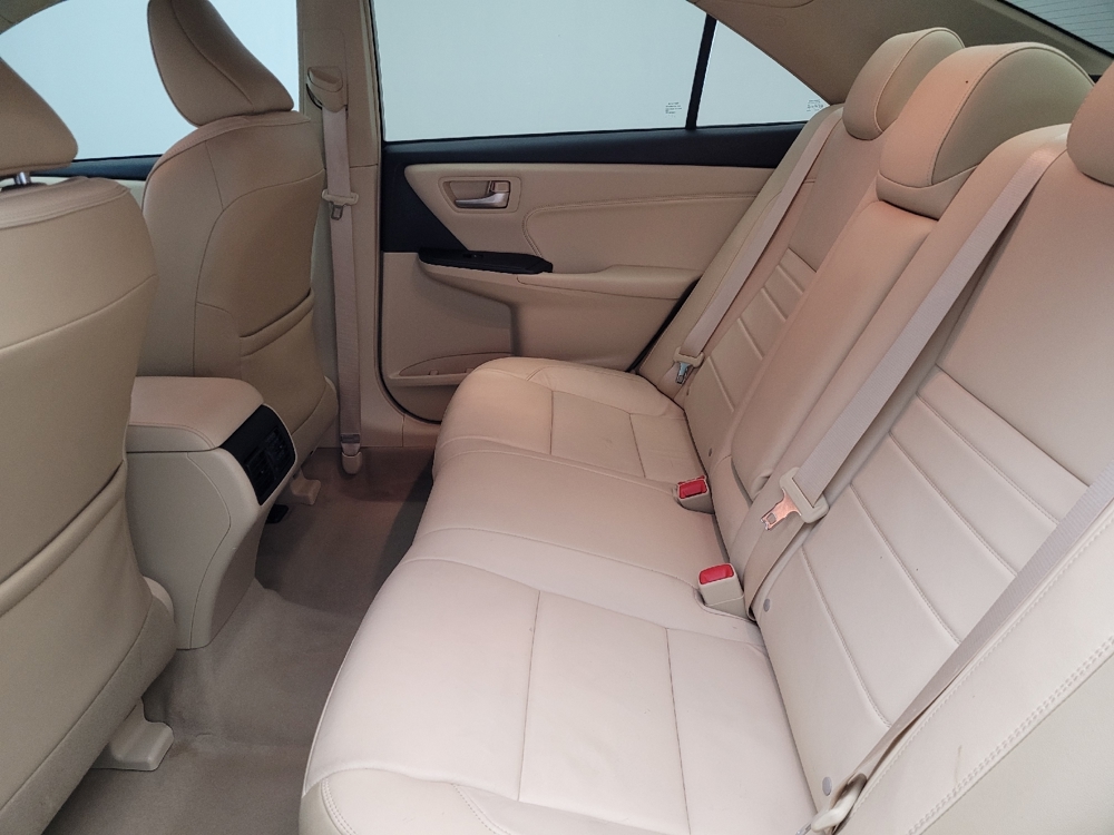 2017 Toyota Camry XLE - Photo 14