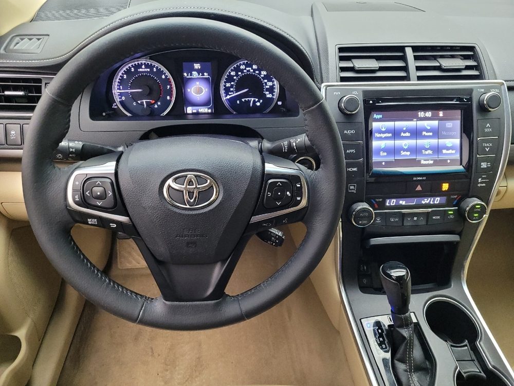 2017 Toyota Camry XLE - Photo 17
