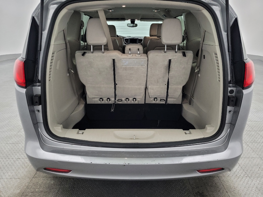 2021 Chrysler Voyager LXI - Photo 22