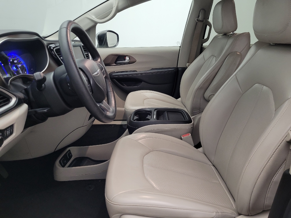 2021 Chrysler Voyager LXI - Photo 13