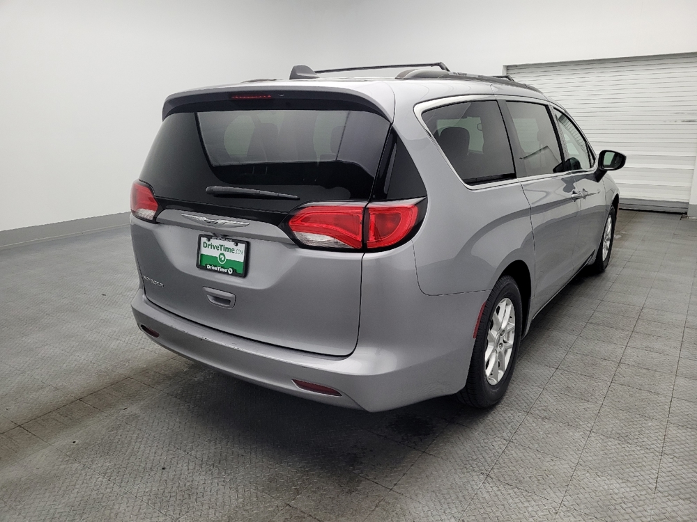 2021 Chrysler Voyager LXI - Photo 7