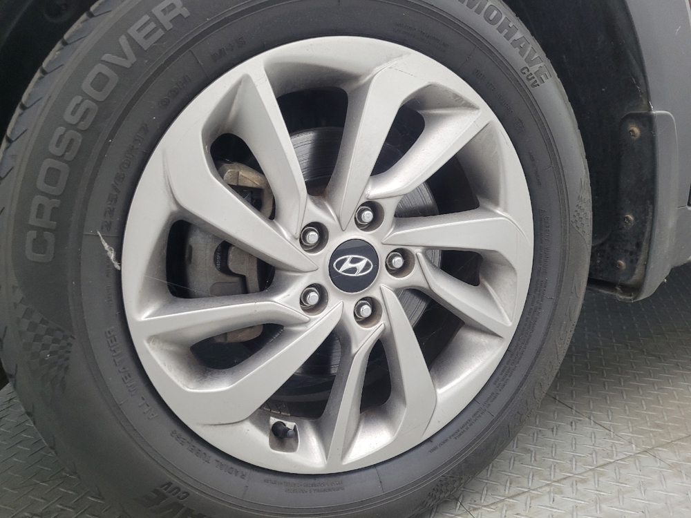 2017 Hyundai Tucson SE - Photo 24
