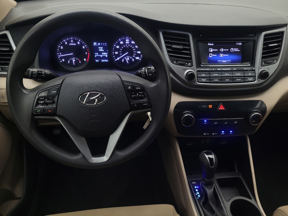 2017 Hyundai Tucson SE - Photo 17
