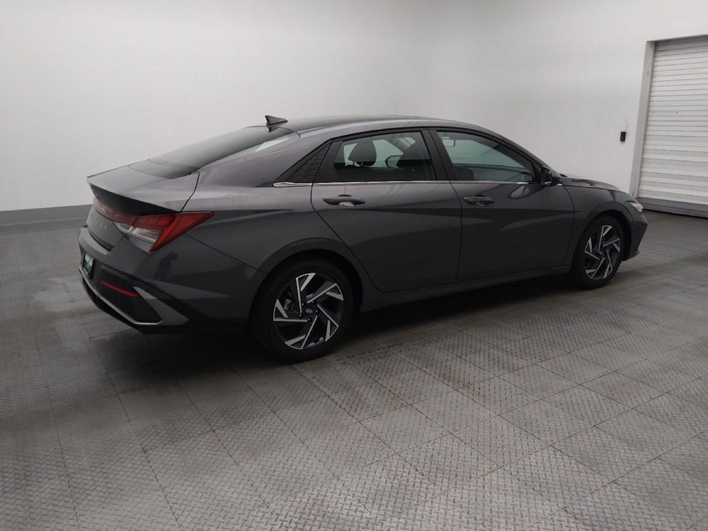 2025 Hyundai Elantra SEL - Photo 8