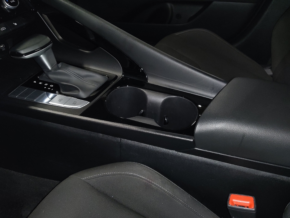2025 Hyundai Elantra SEL - Photo 20