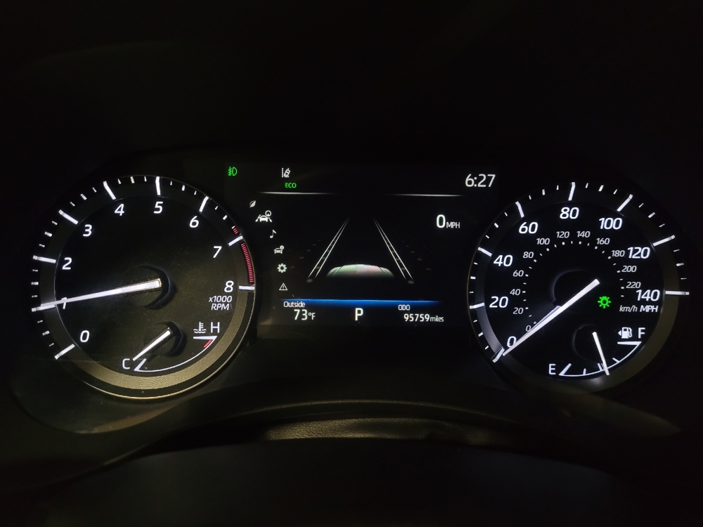 2020 Toyota Highlander XLE - Photo 18