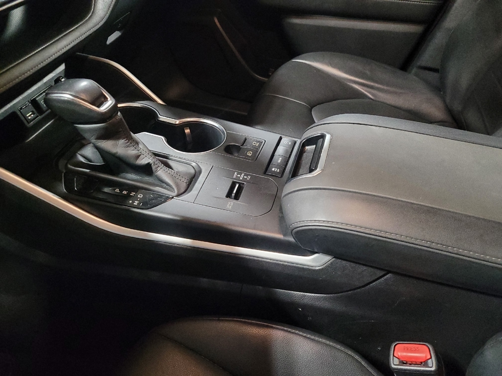 2020 Toyota Highlander XLE - Photo 20