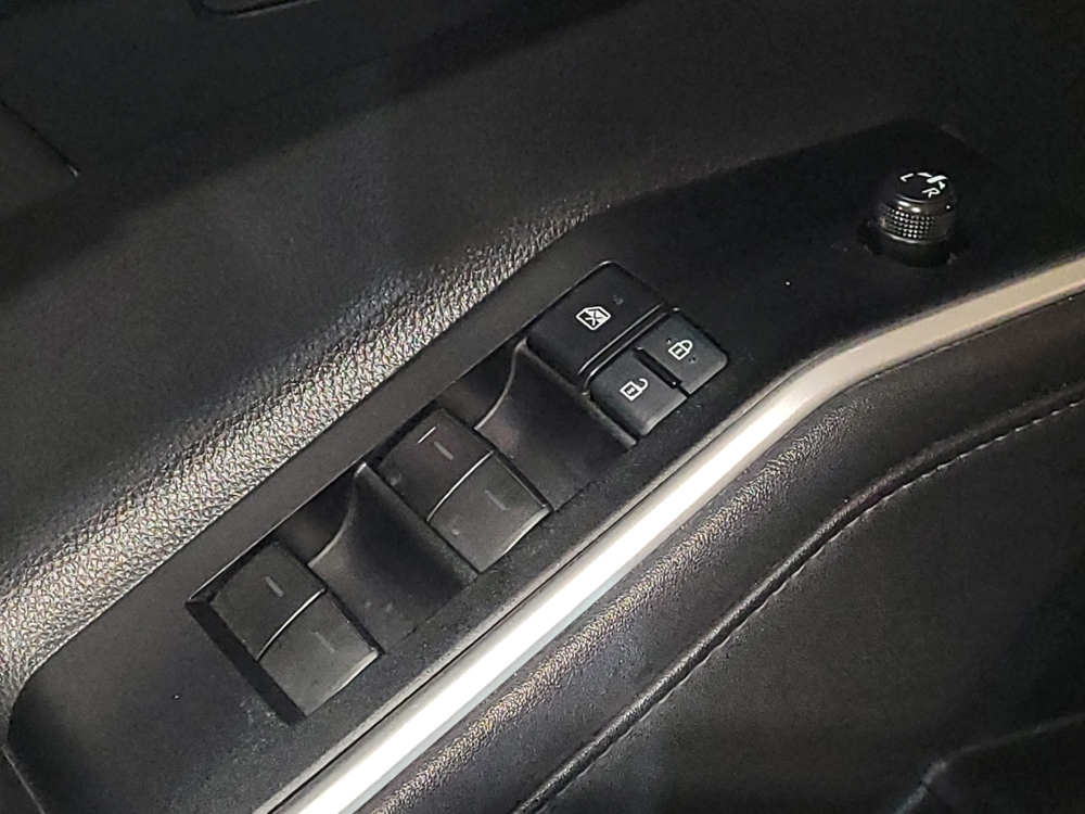2020 Toyota Highlander XLE - Photo 21