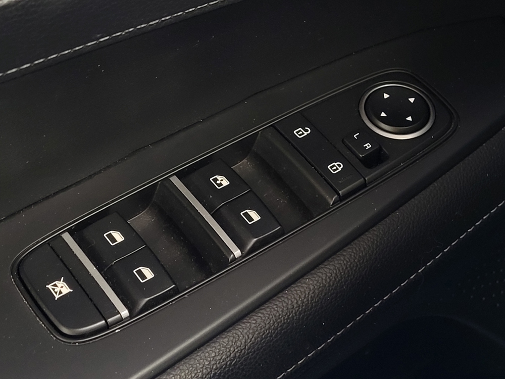 2023 Kia Forte GT-Line - Photo 21