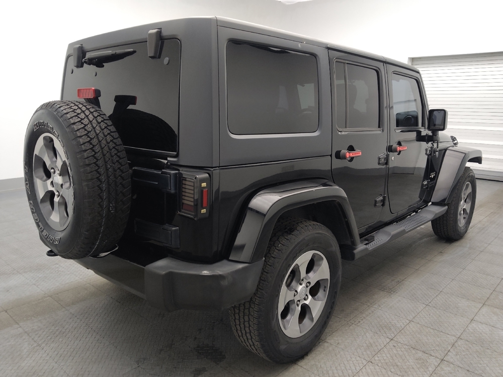 2017 Jeep Wrangler Unlimited Sahara - Photo 7