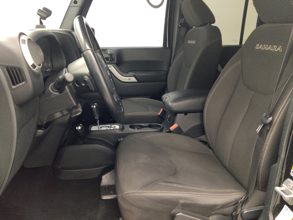 2017 Jeep Wrangler Unlimited Sahara - Photo 13
