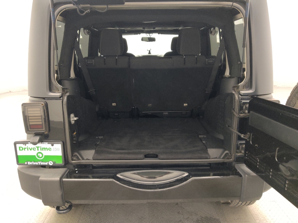 2017 Jeep Wrangler Unlimited Sahara - Photo 22
