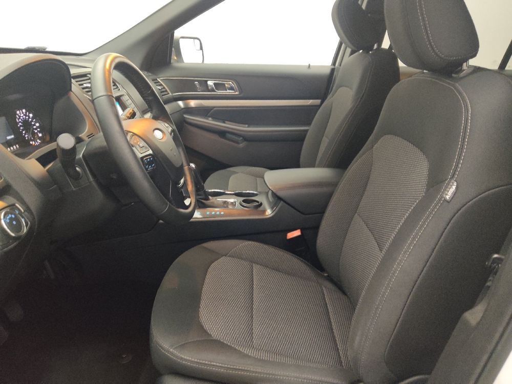 2018 Ford Explorer XLT - Photo 13