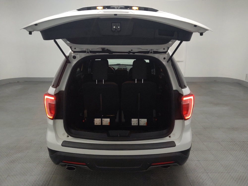 2018 Ford Explorer XLT - Photo 22