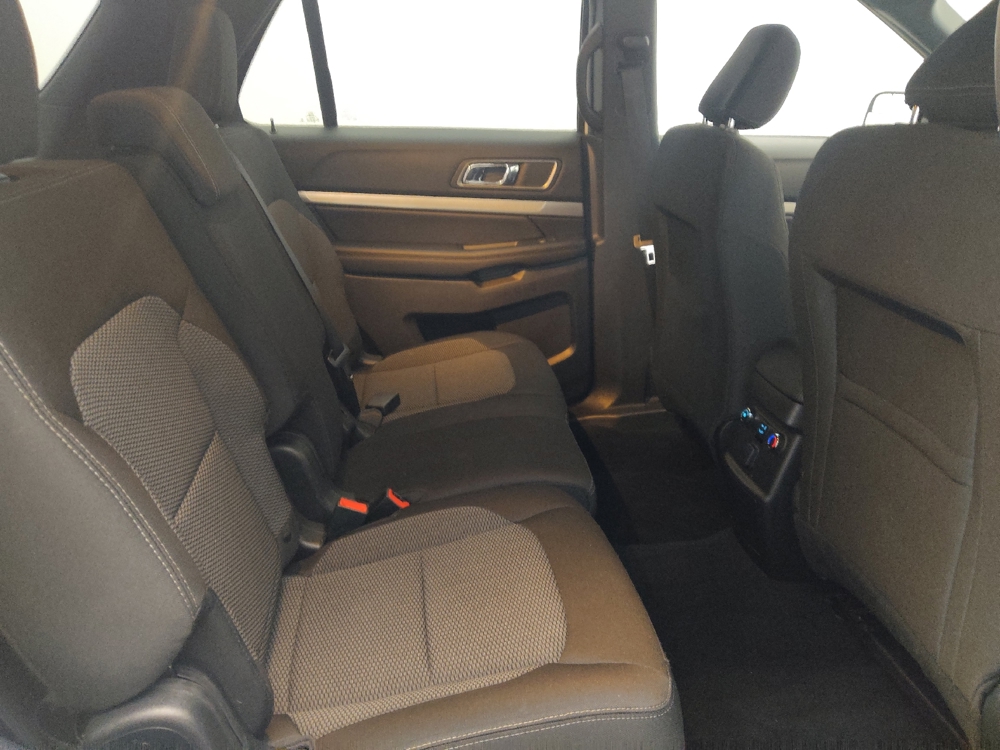 2018 Ford Explorer XLT - Photo 15