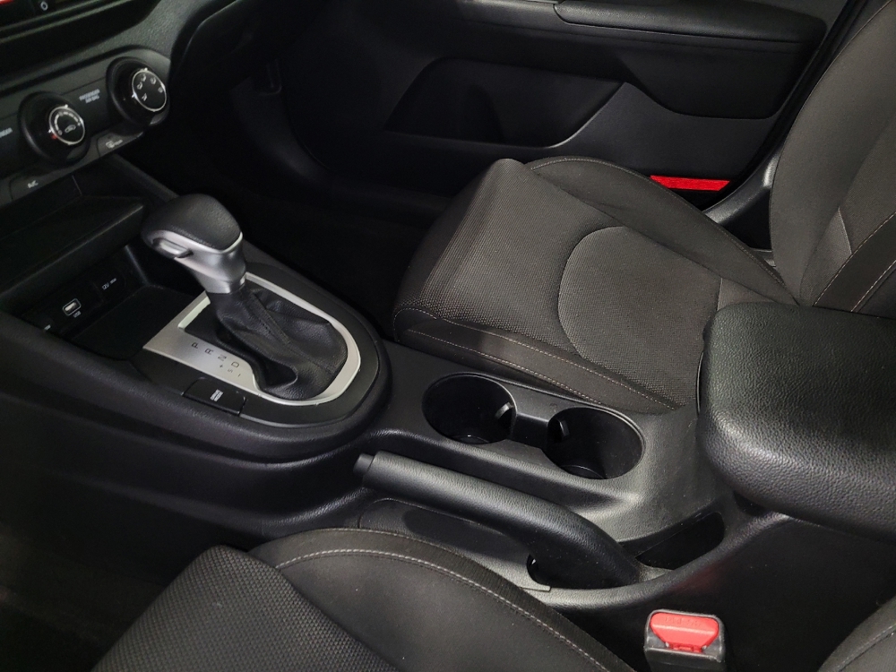 2022 Kia FORTE FE - Photo 20