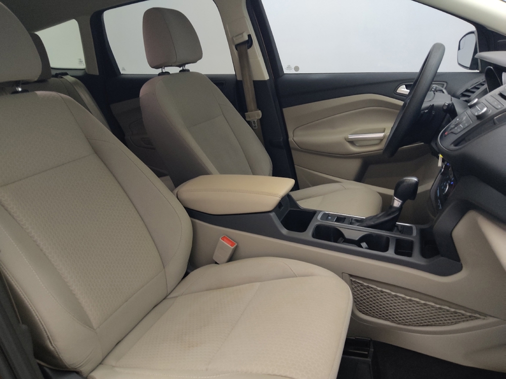 2017 Ford Escape SE - Photo 16