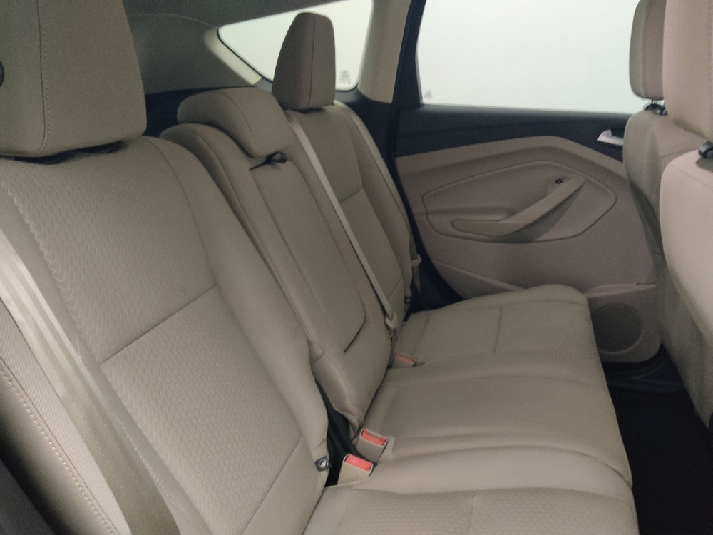 2017 Ford Escape SE - Photo 15