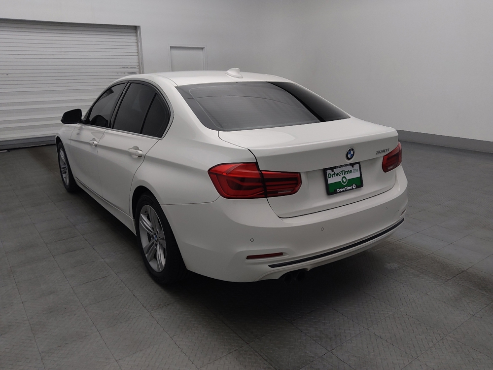 2017 BMW 3 Series 330i - Photo 4