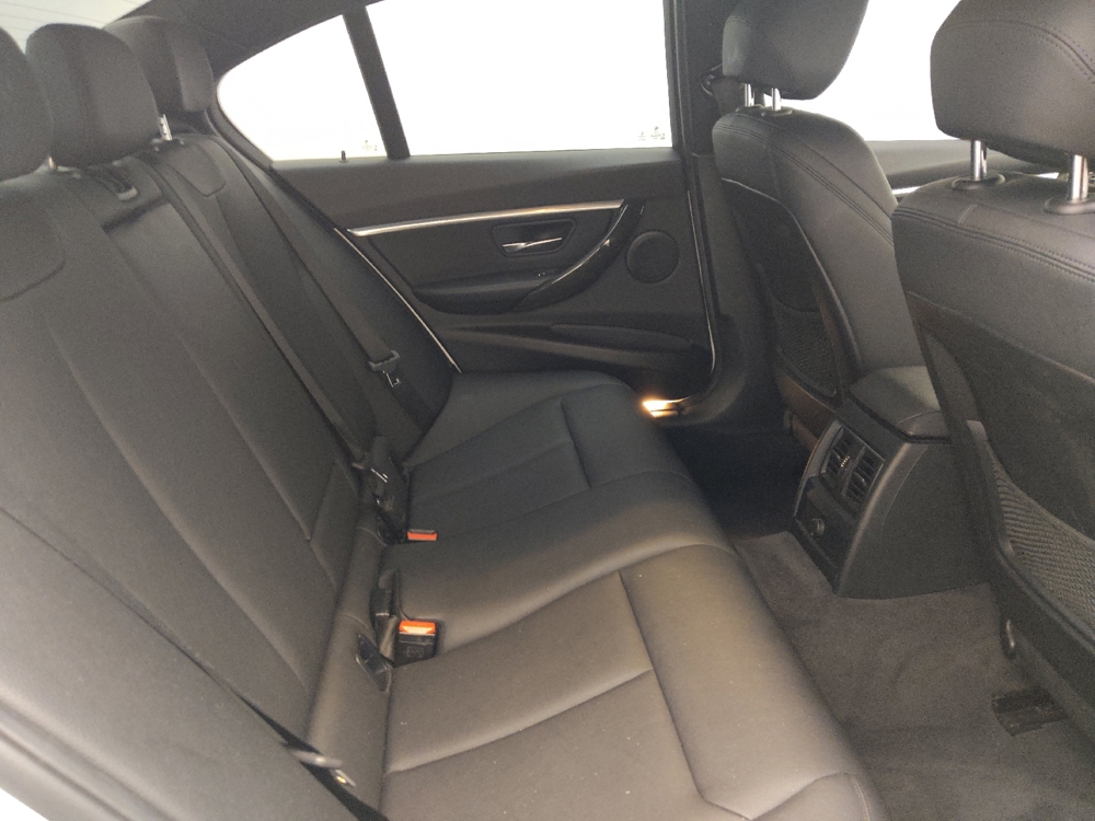 2017 BMW 3 Series 330i - Photo 15