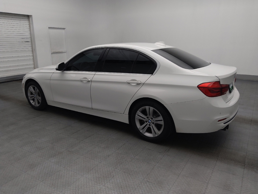 2017 BMW 3 Series 330i - Photo 3