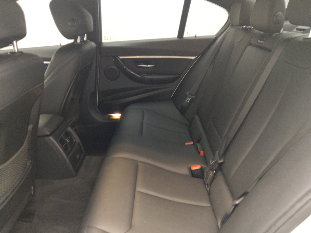 2017 BMW 3 Series 330i - Photo 14