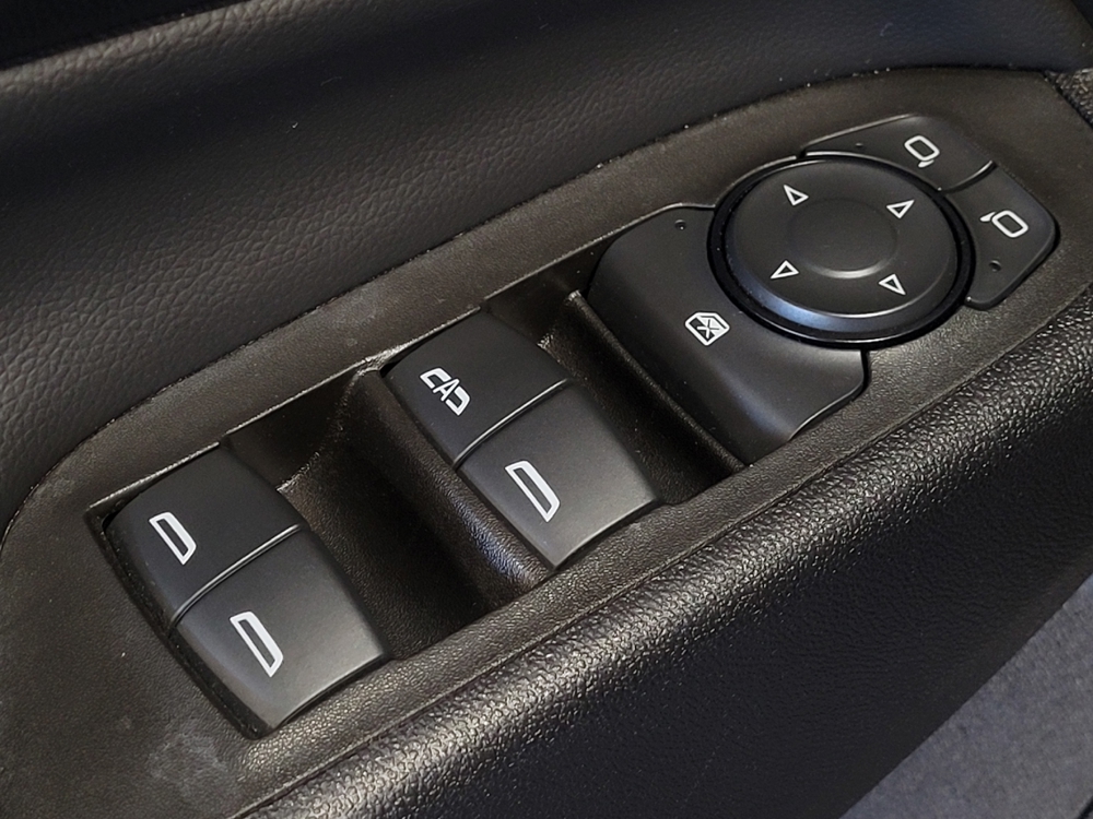 2023 Chevrolet Equinox LT - Photo 21