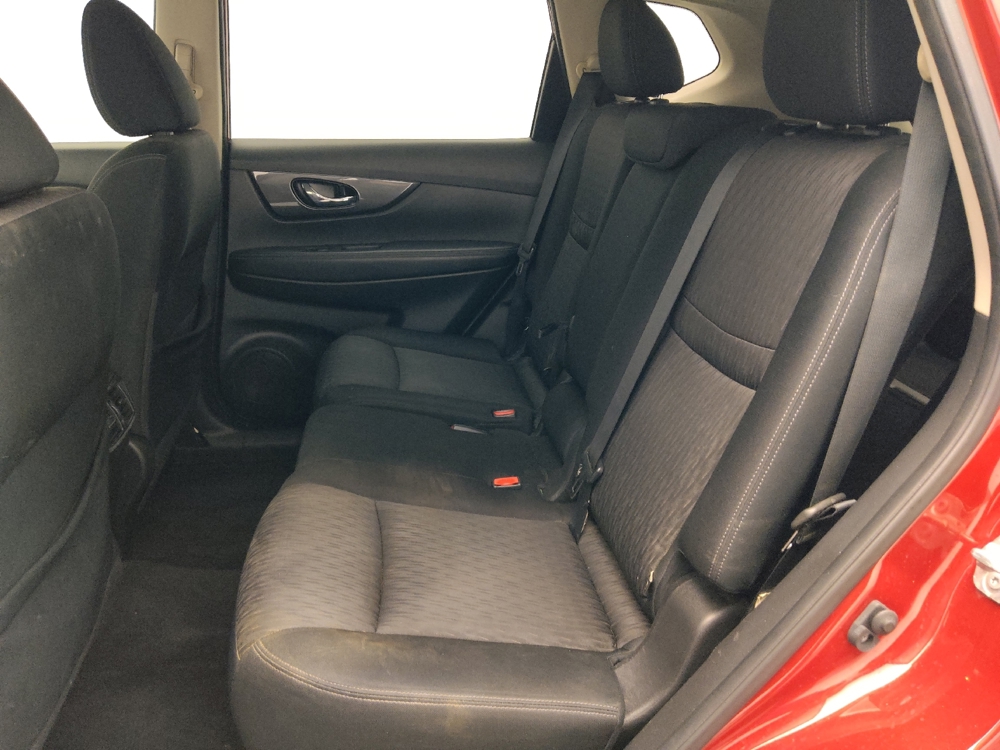 2017 Nissan Rogue SV - Photo 14