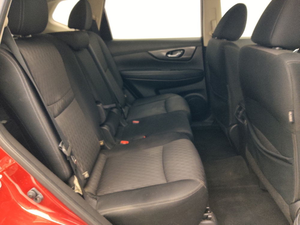 2017 Nissan Rogue SV - Photo 15