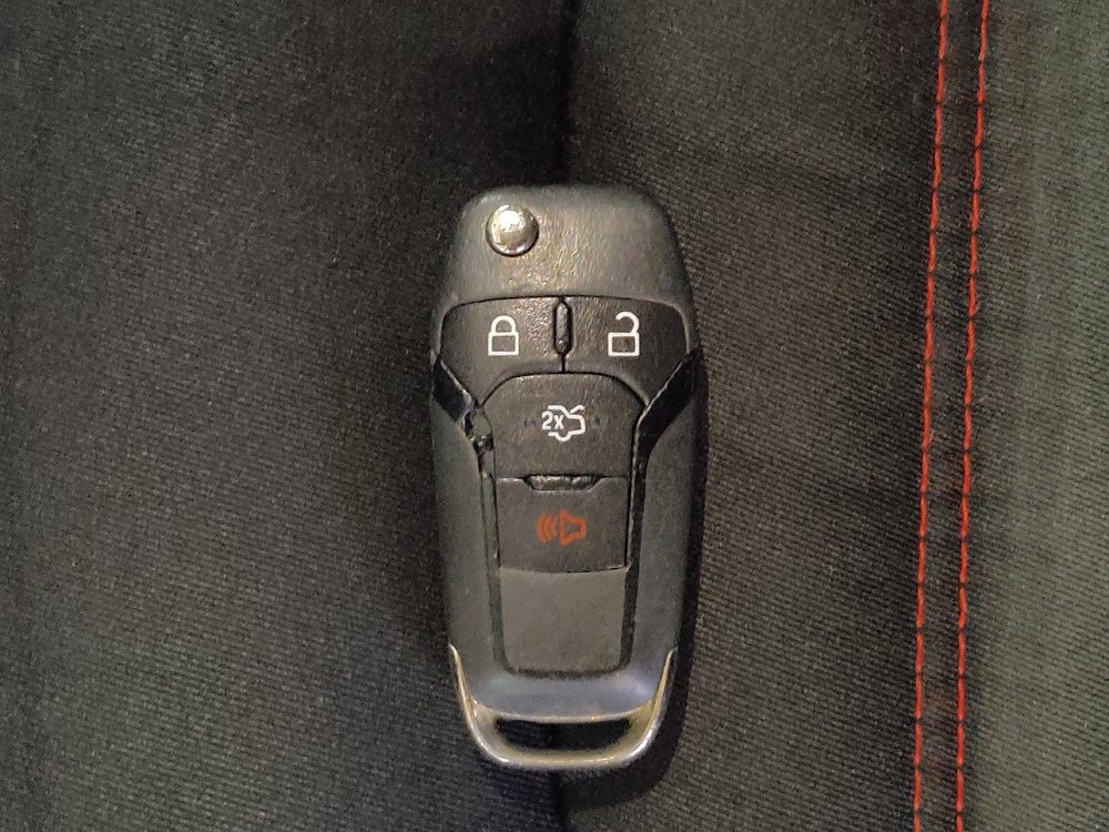 2015 Ford Fusion SE - Photo 25