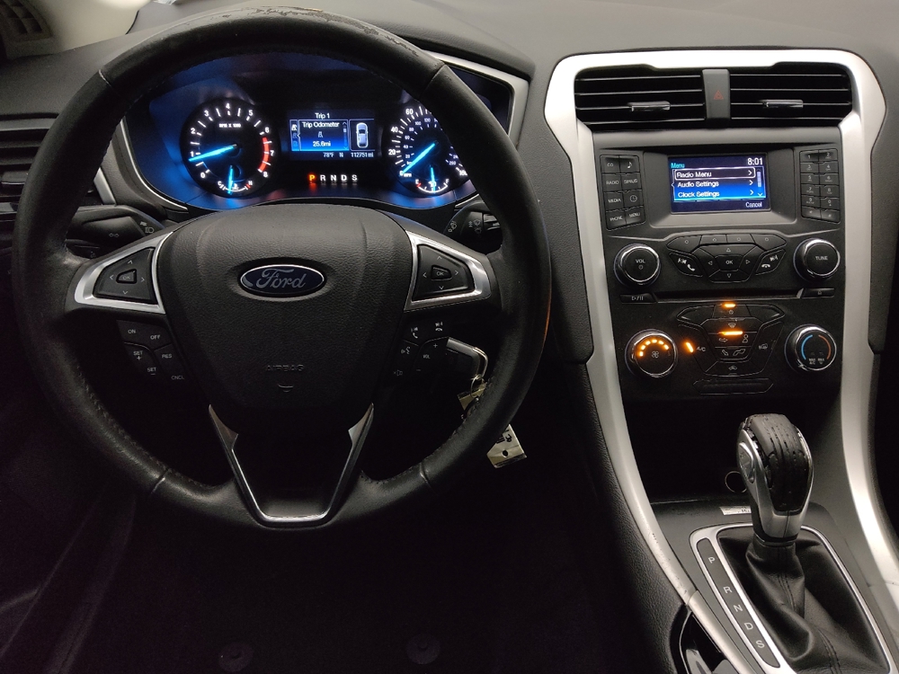 2015 Ford Fusion SE - Photo 17