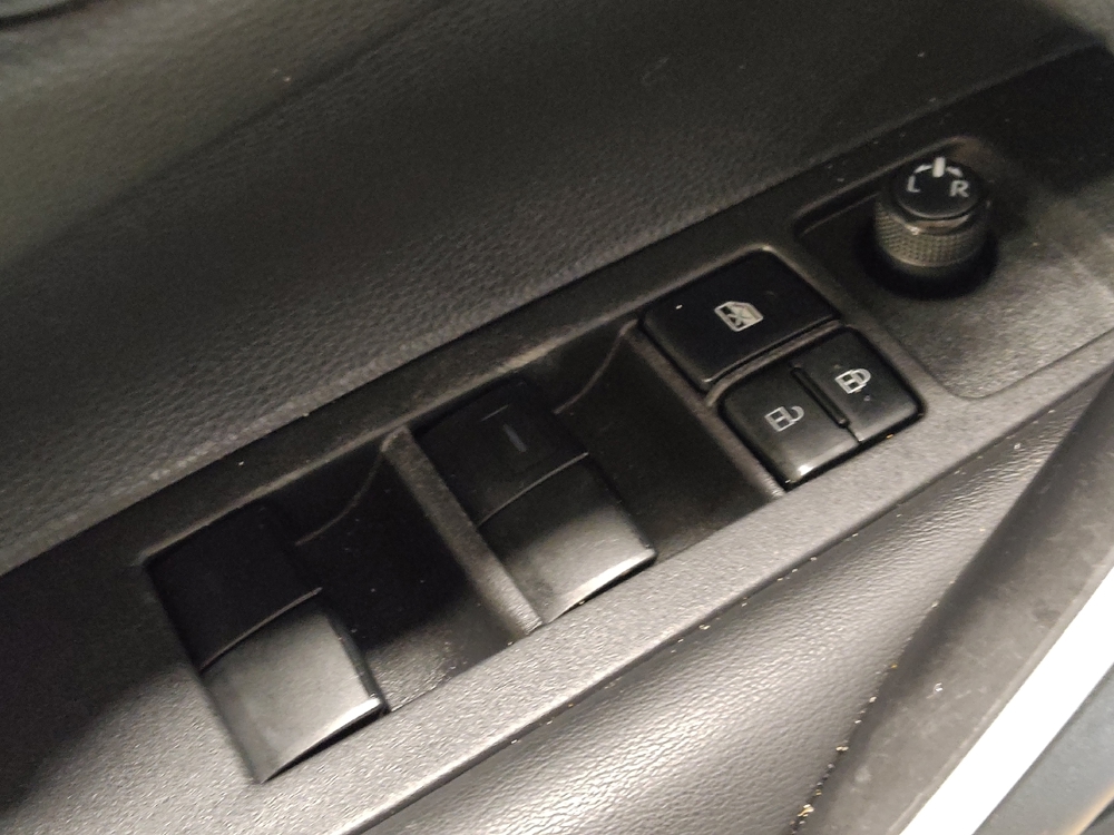 2021 Toyota Corolla SE - Photo 21