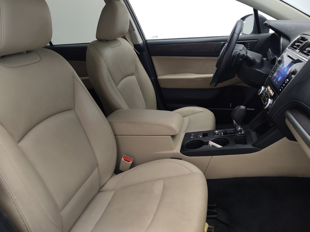 2019 Subaru Outback Limited - Photo 16