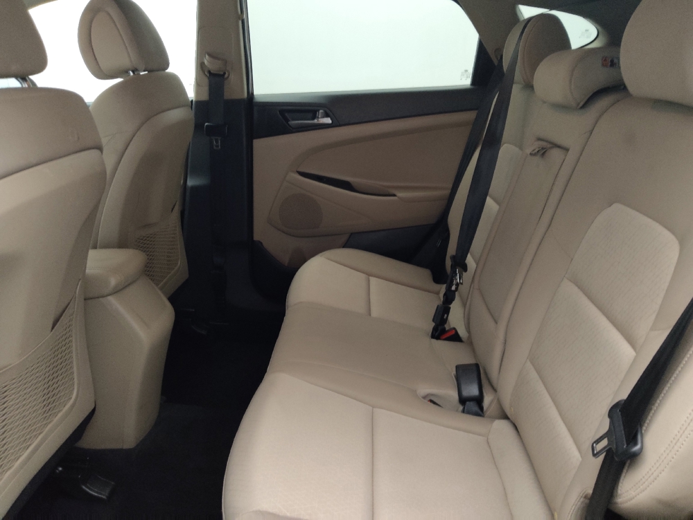 2016 Hyundai Tucson SE - Photo 14