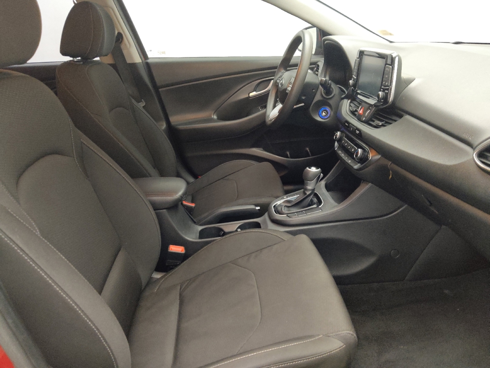 2019 Hyundai Elantra GT GT - Photo 16