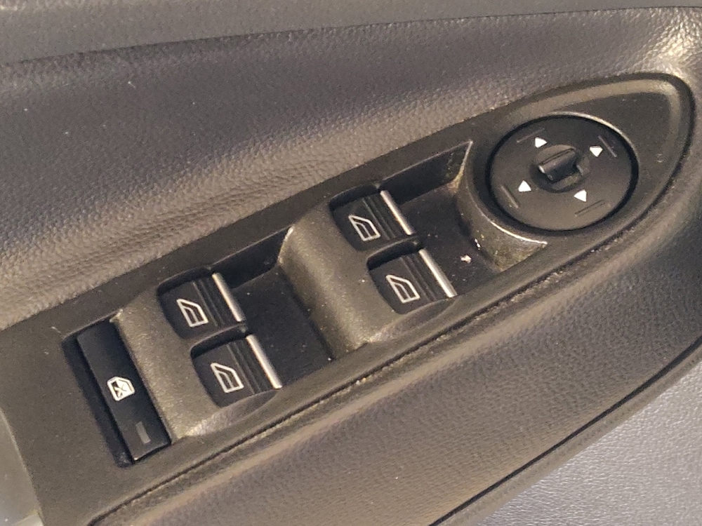 2017 Ford Escape SE - Photo 21
