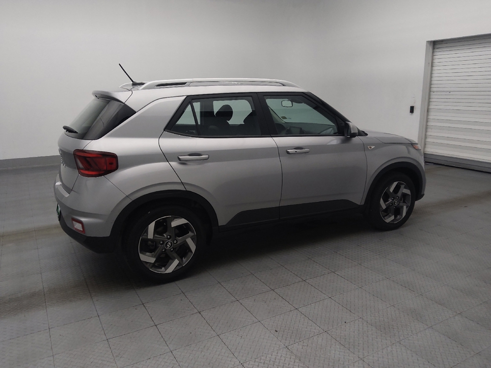 2024 Hyundai Venue SEL - Photo 8
