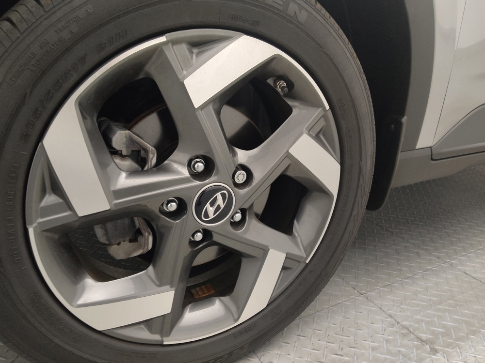 2024 Hyundai Venue SEL - Photo 24