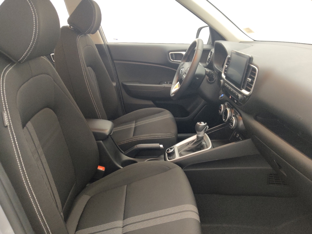 2024 Hyundai Venue SEL - Photo 16
