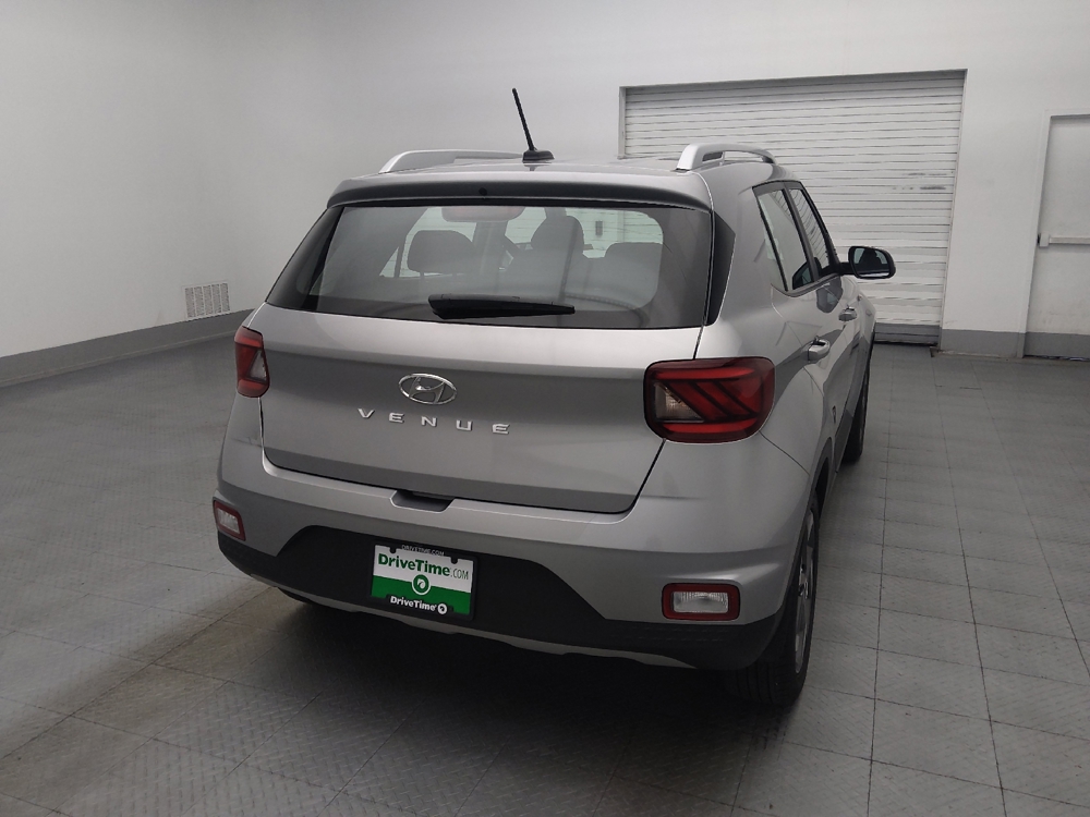 2024 Hyundai Venue SEL - Photo 6