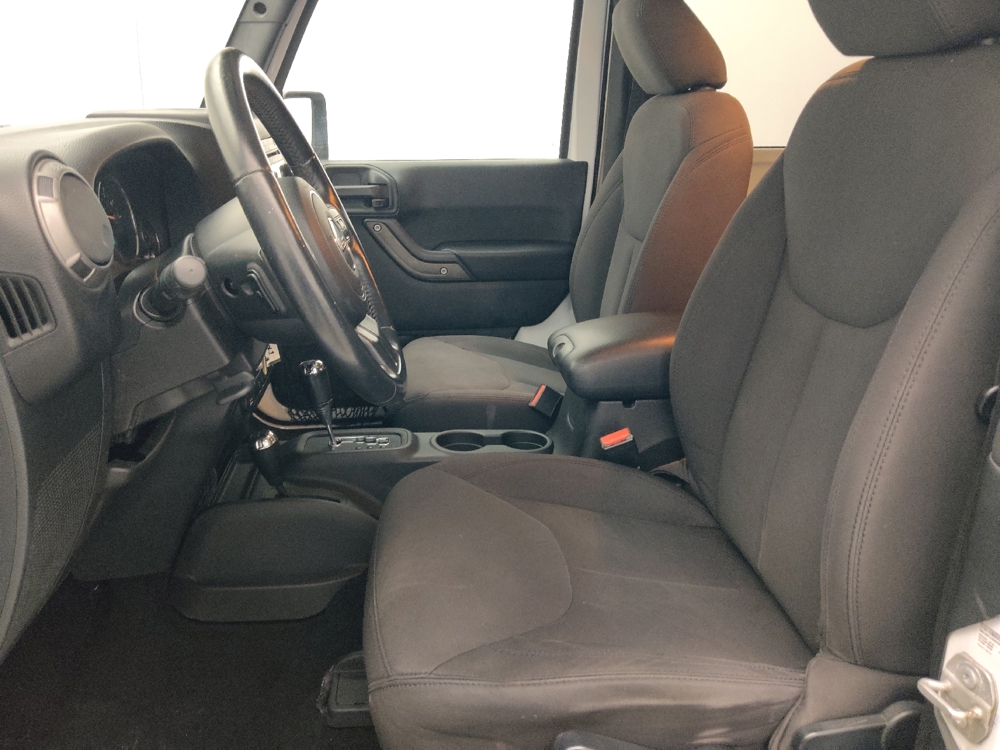 2017 Jeep Wrangler Sport S - Photo 13