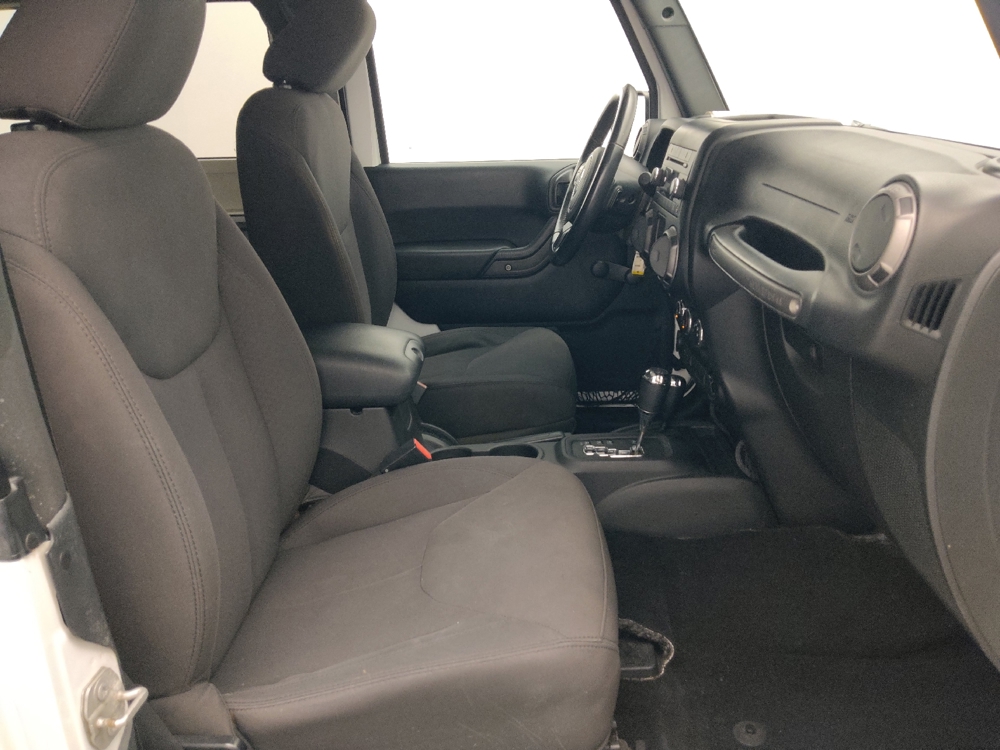 2017 Jeep Wrangler Sport S - Photo 16