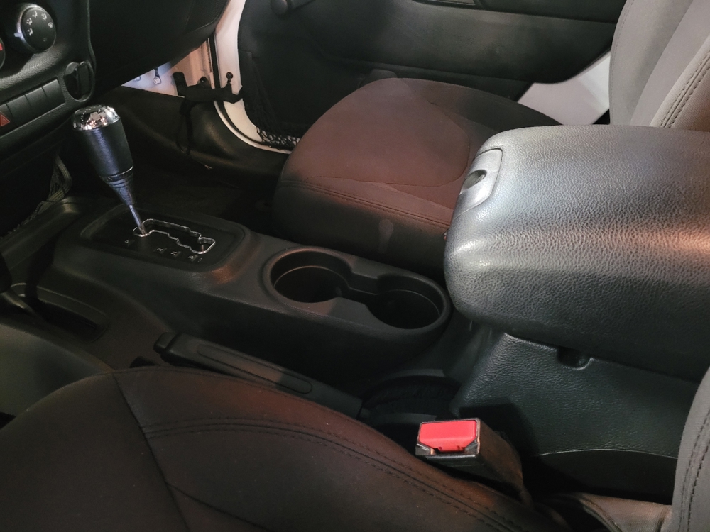 2017 Jeep Wrangler Sport S - Photo 20