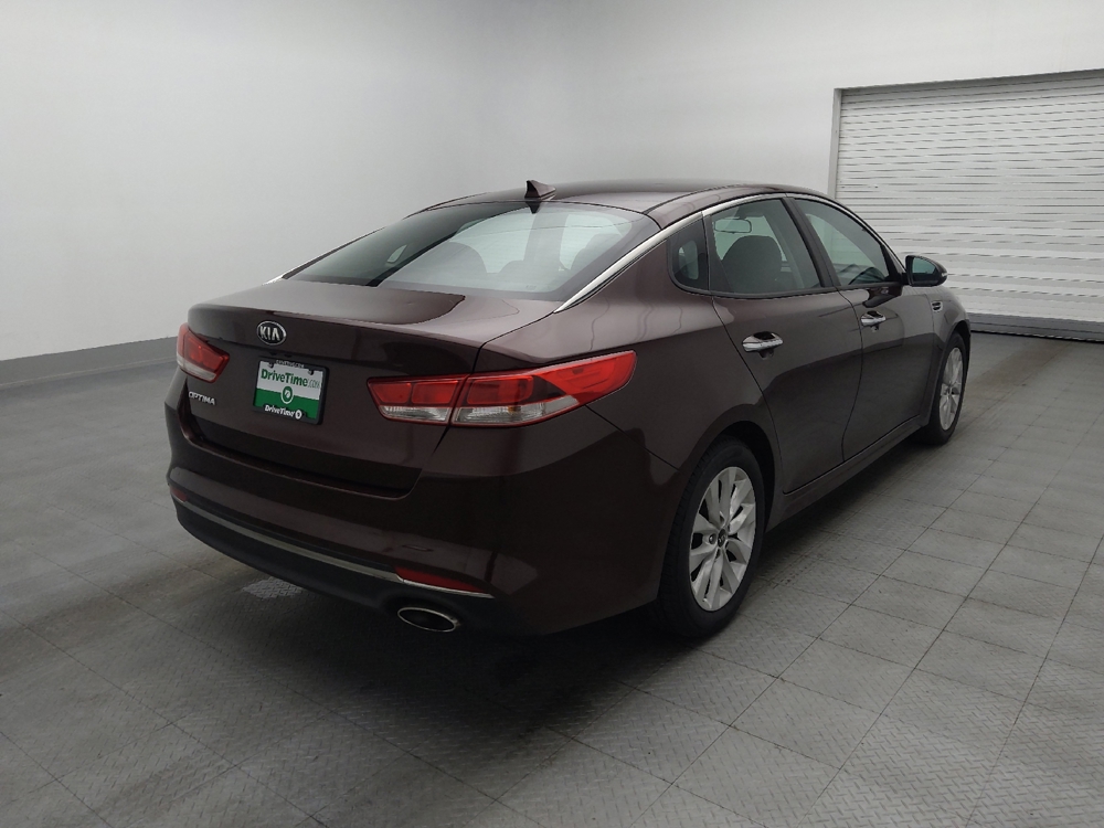 2017 Kia Optima LX - Photo 7
